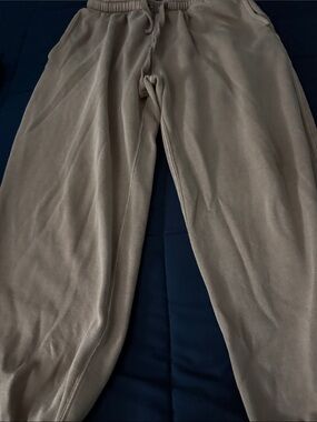 Aeropostale Men's Drawstring Sweatpants in Taupe